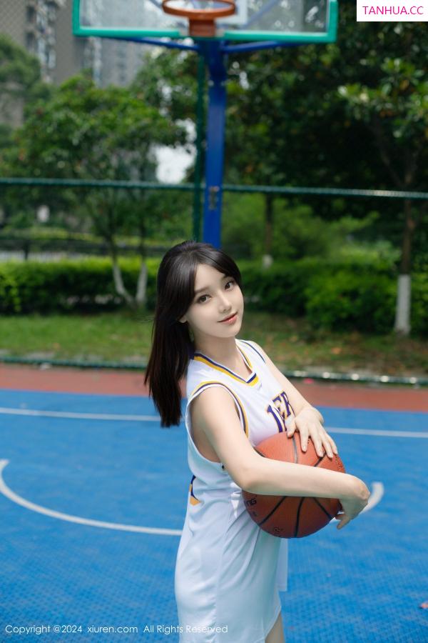   [XiuRen]高清写真图 2024.06.21 No.8744 豆瓣酱 模特合集第22张图片